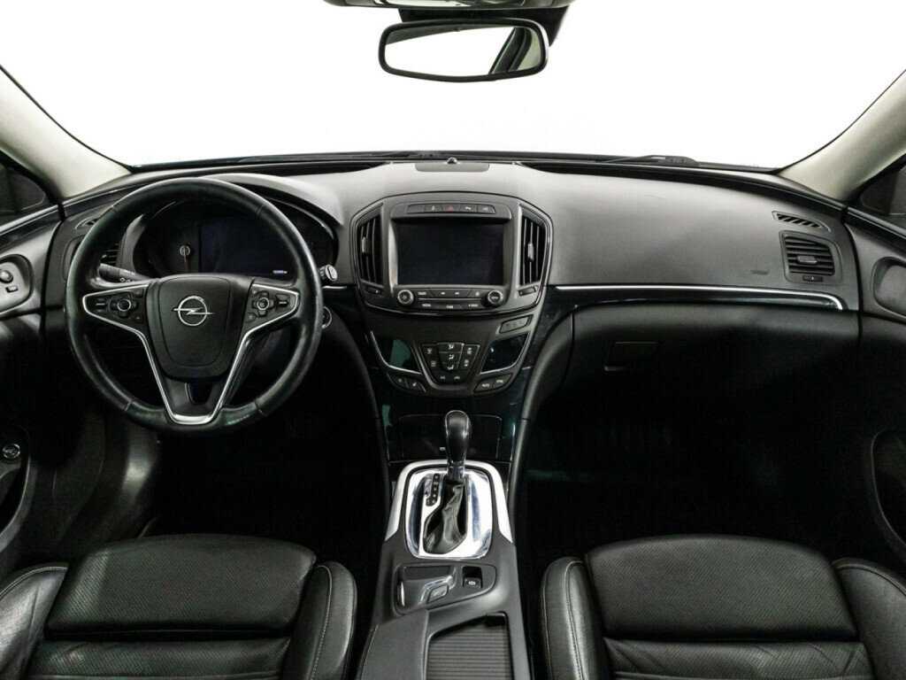 Opel Insignia с пробегом — 2014 год. Фото: #11
