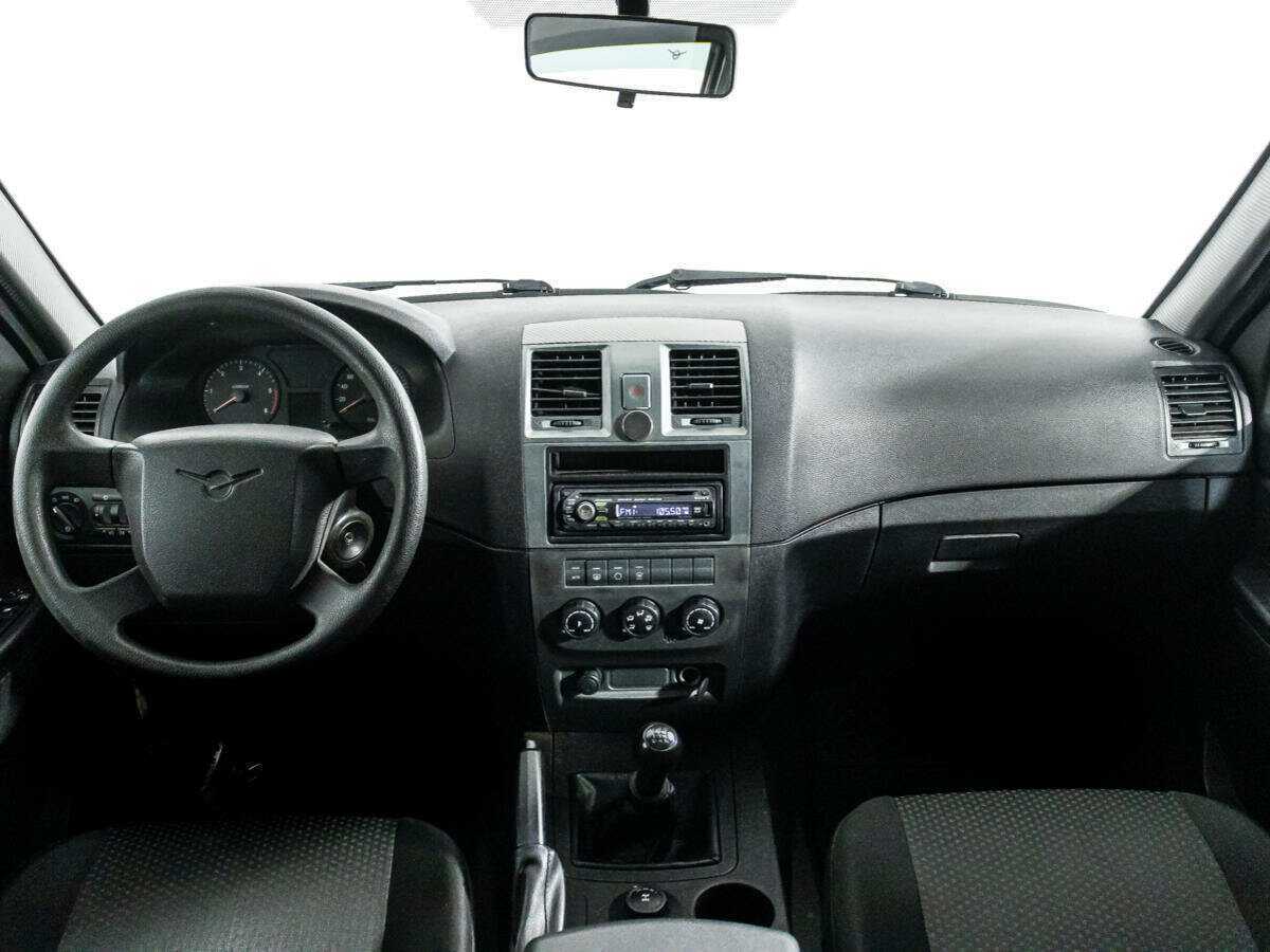 УАЗ Patriot с пробегом — 2016 год. Фото: #12