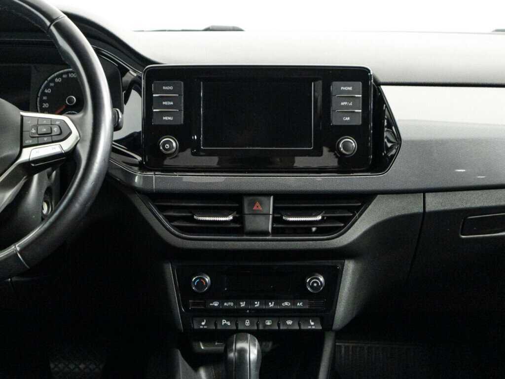 Volkswagen Polo с пробегом — 2021 год. Фото: #12