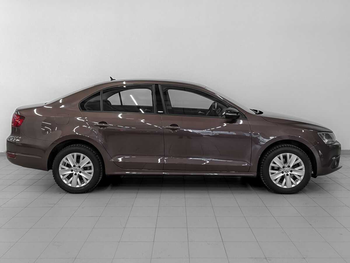 Volkswagen Jetta с пробегом — 2014 год. Фото: #3