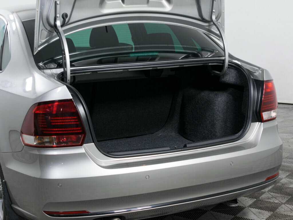 Volkswagen Polo с пробегом — 2019 год. Фото: #6