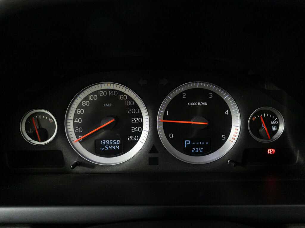 Volvo XC90 с пробегом — 2012 год. Фото: #11