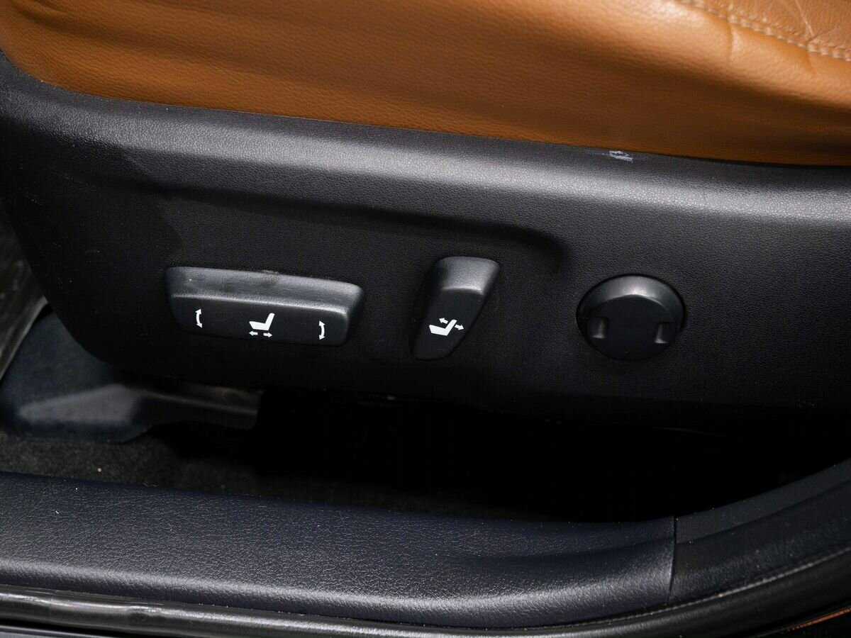 Toyota Camry с пробегом — 2017 год. Фото: #20