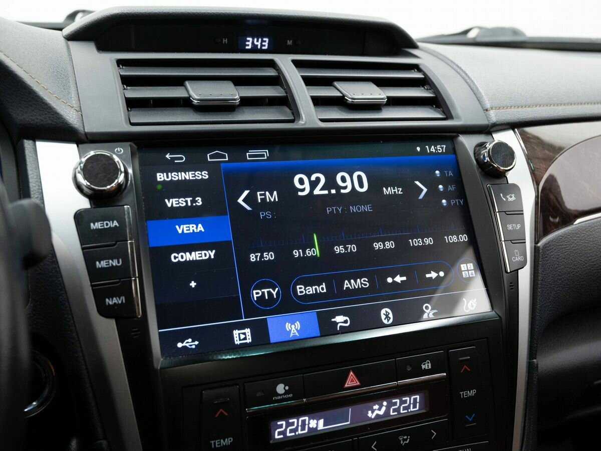 Toyota Camry с пробегом — 2017 год. Фото: #21