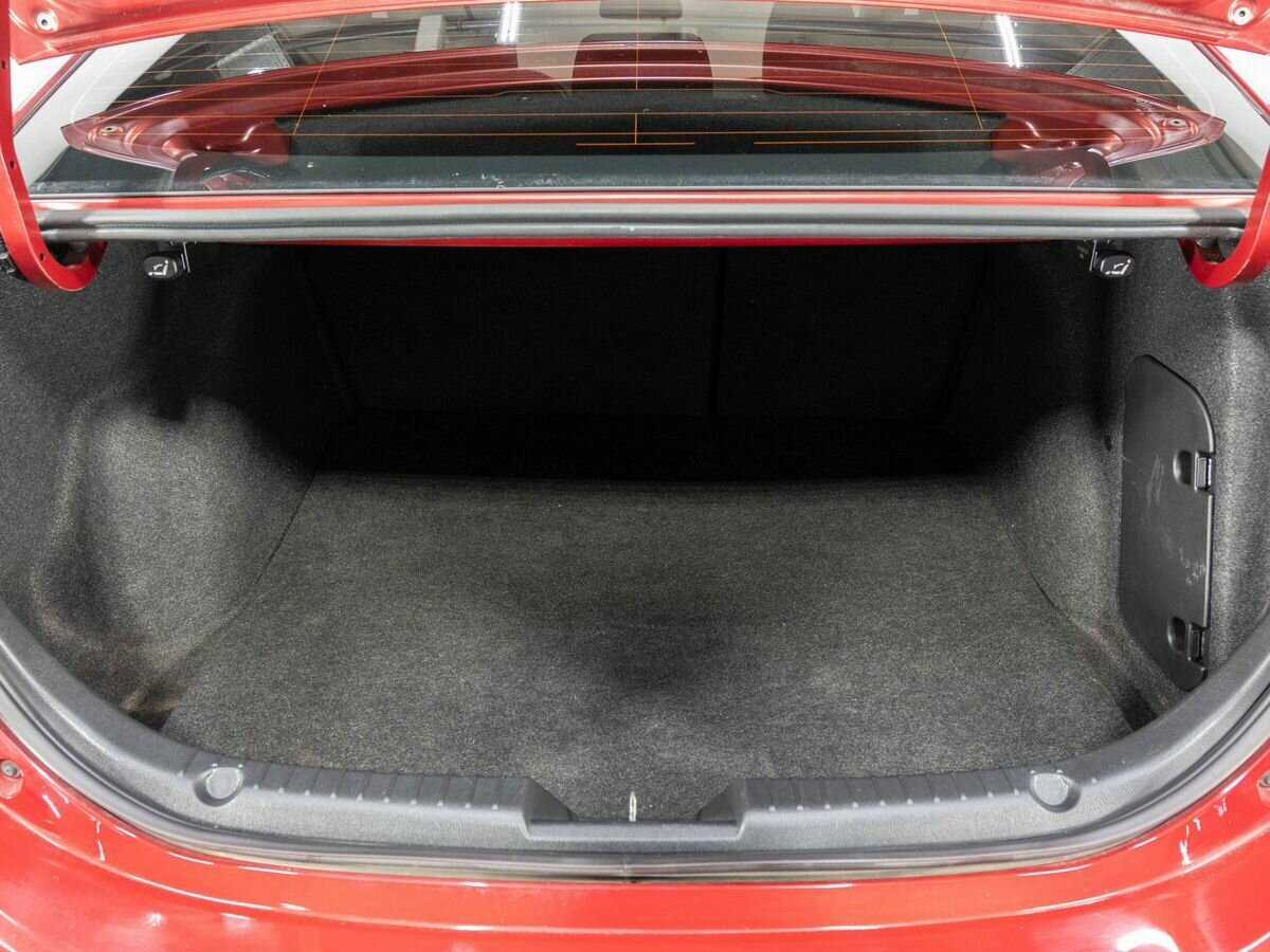 Mazda 3 с пробегом — 2014 год. Фото: #21