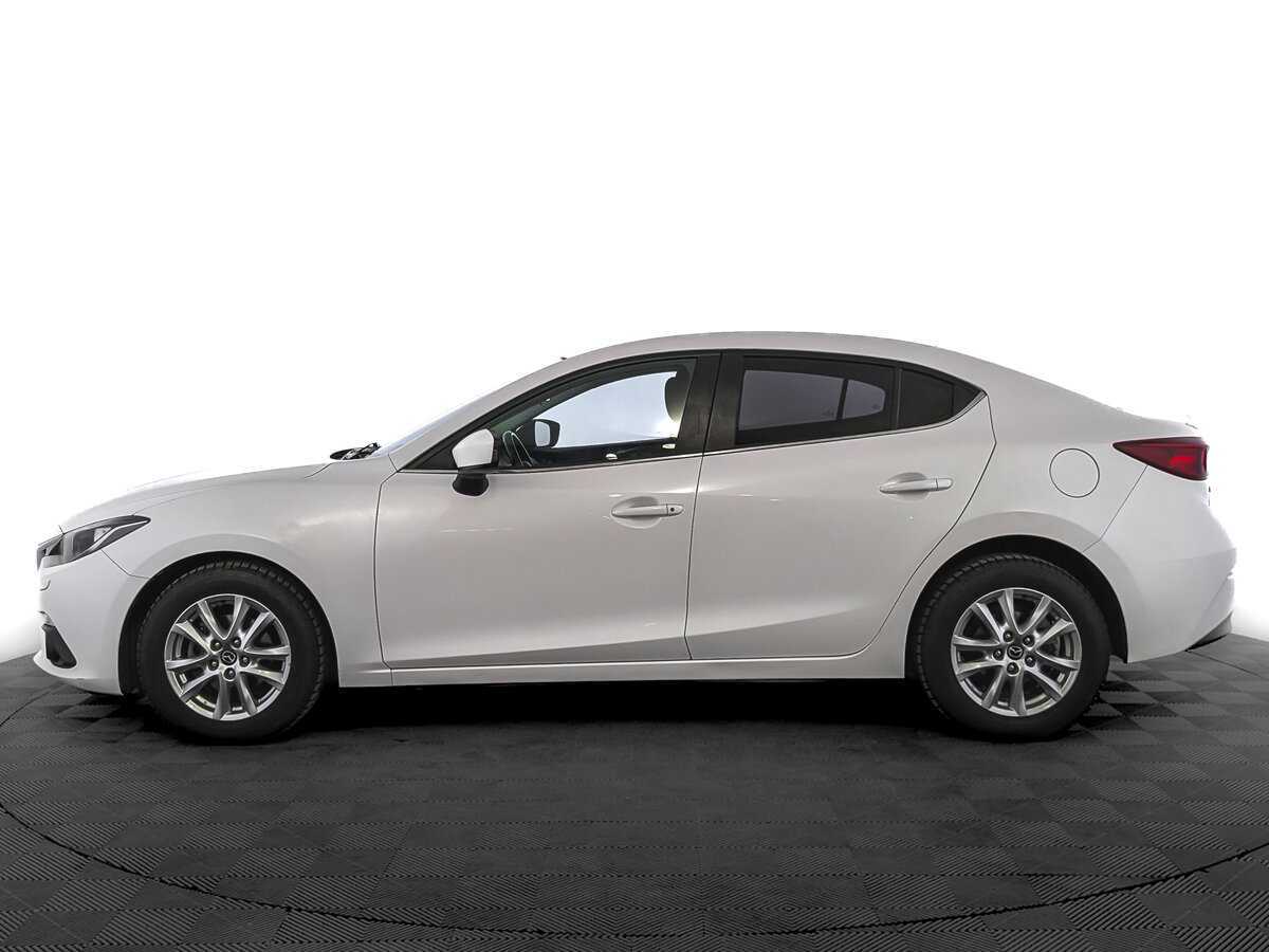 Mazda 3 с пробегом — 2015 год. Фото: #7