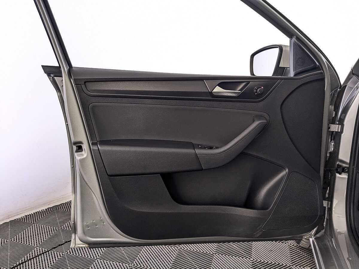 Volkswagen Polo с пробегом — 2021 год. Фото: #18