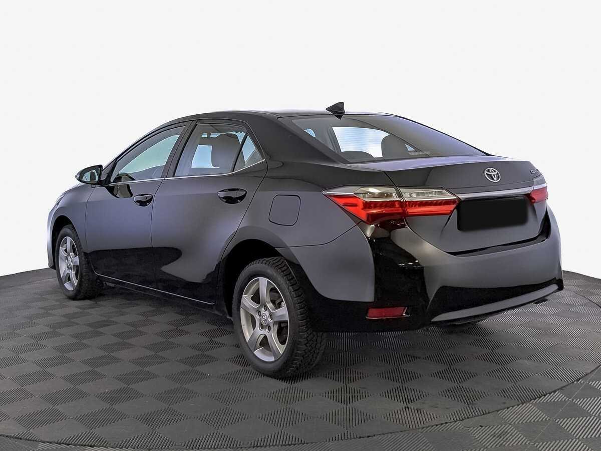 Toyota Corolla с пробегом — 2017 год. Фото: #6
