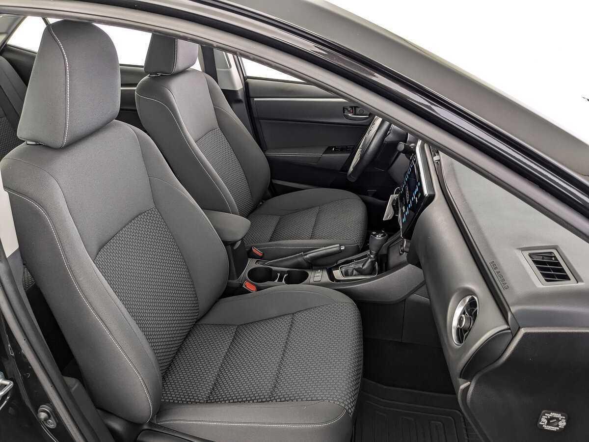 Toyota Corolla с пробегом — 2017 год. Фото: #22