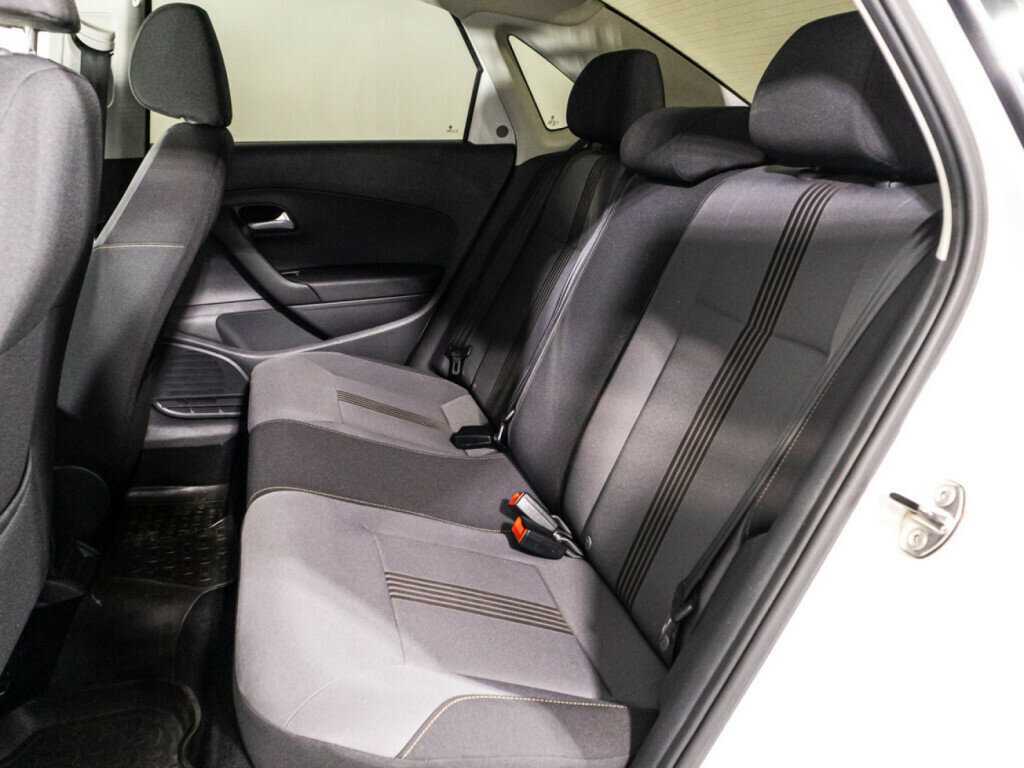 Volkswagen Polo с пробегом — 2016 год. Фото: #9