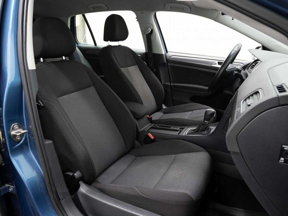 Volkswagen Golf с пробегом — 2013 год. Фото: #11