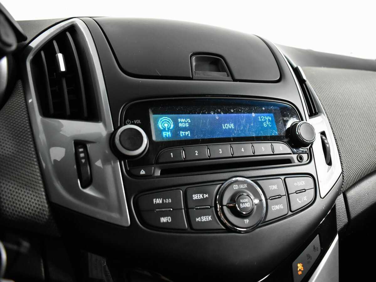 Chevrolet Cruze с пробегом — 2013 год. Фото: #13