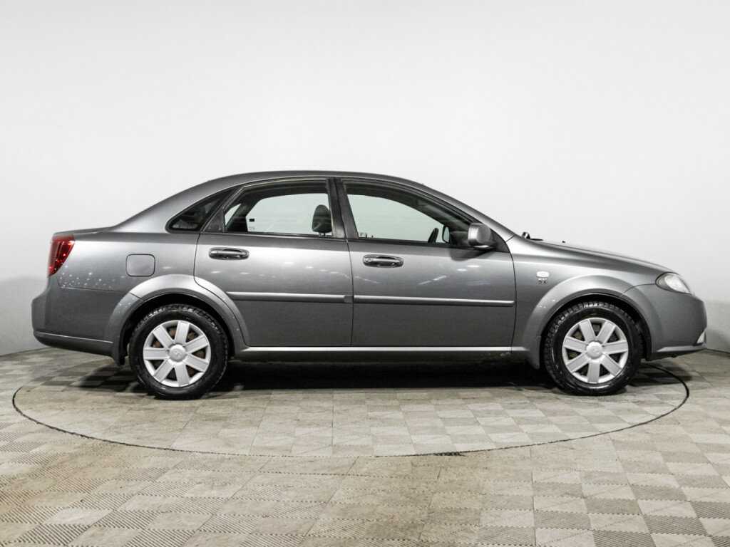 Daewoo Gentra с пробегом — 2014 год. Фото: #3