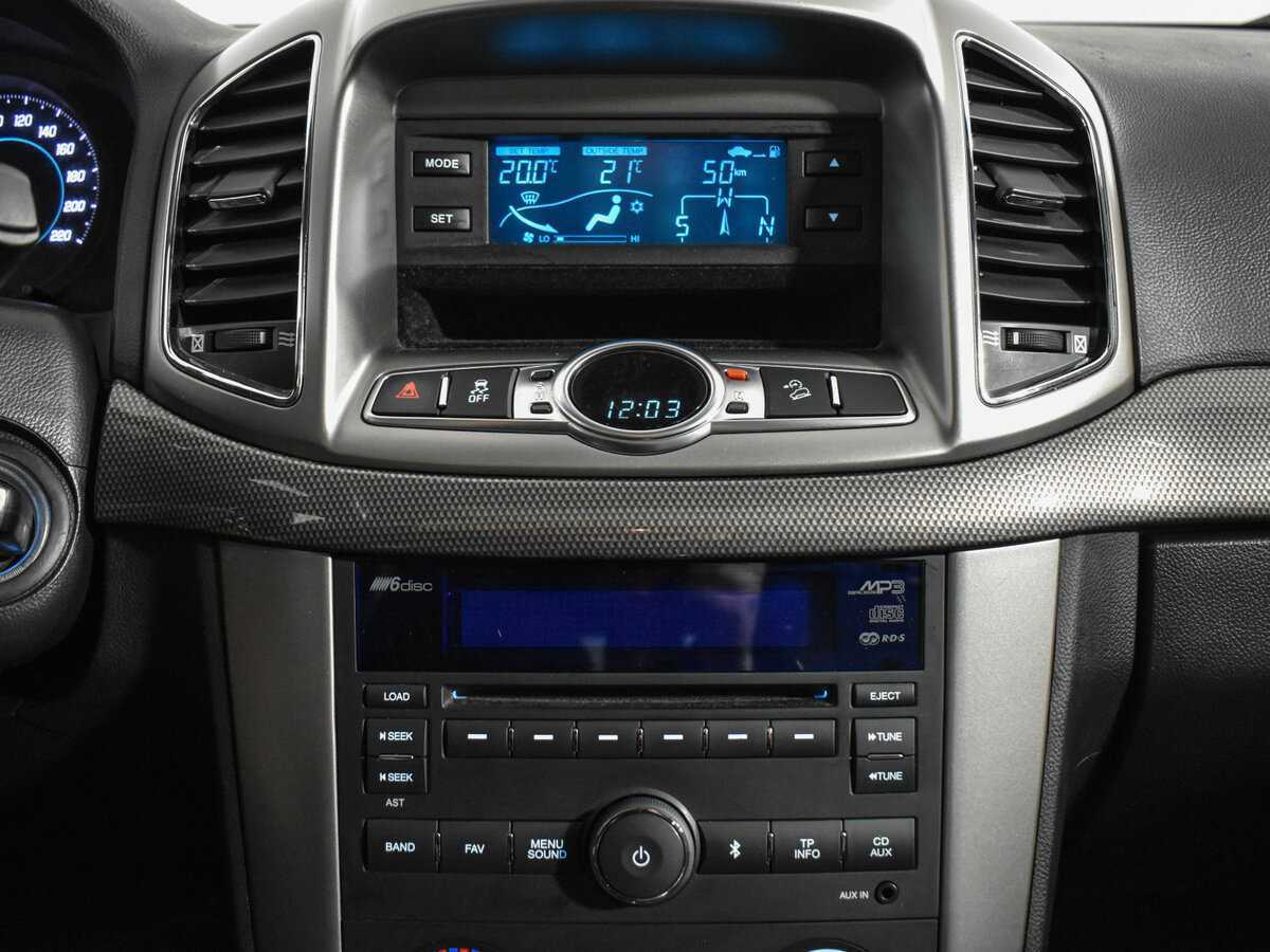 Chevrolet Captiva с пробегом — 2012 год. Фото: #16