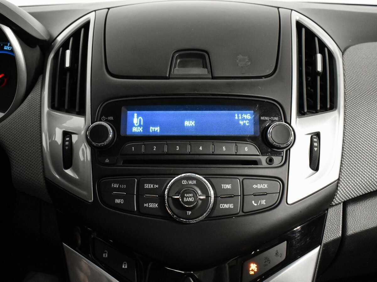 Chevrolet Cruze с пробегом — 2013 год. Фото: #15