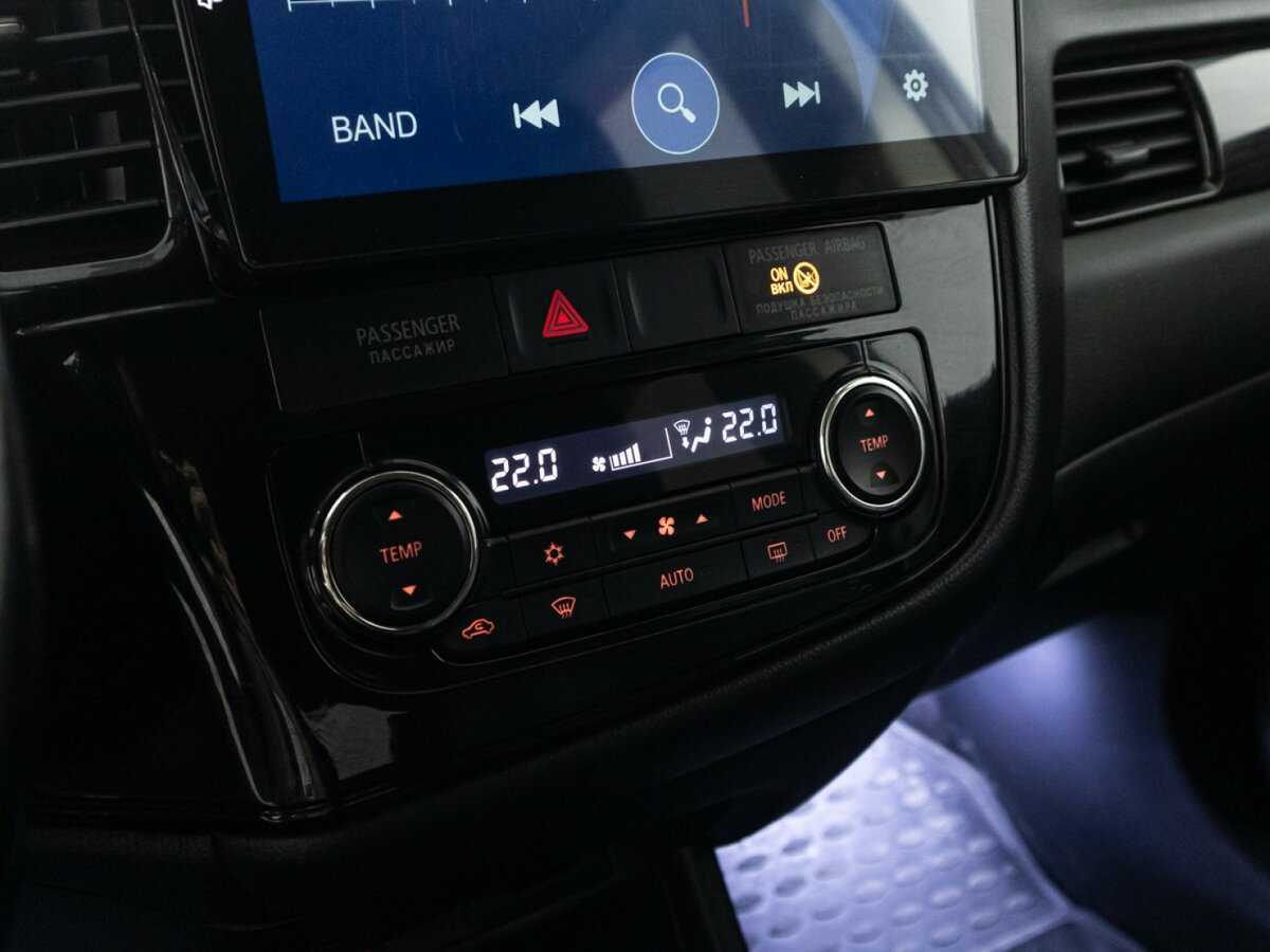 Mitsubishi Outlander с пробегом — 2016 год. Фото: #16