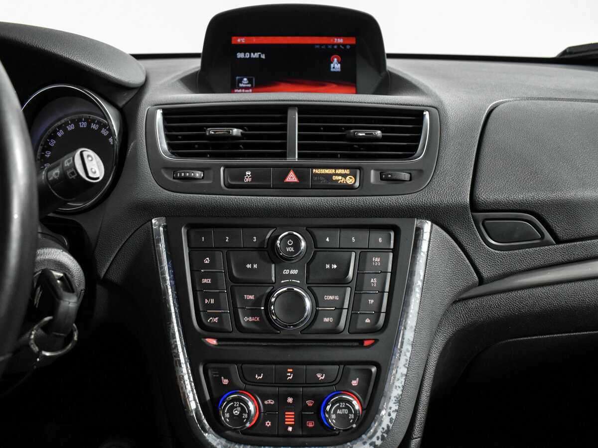 Opel Mokka с пробегом — 2014 год. Фото: #15