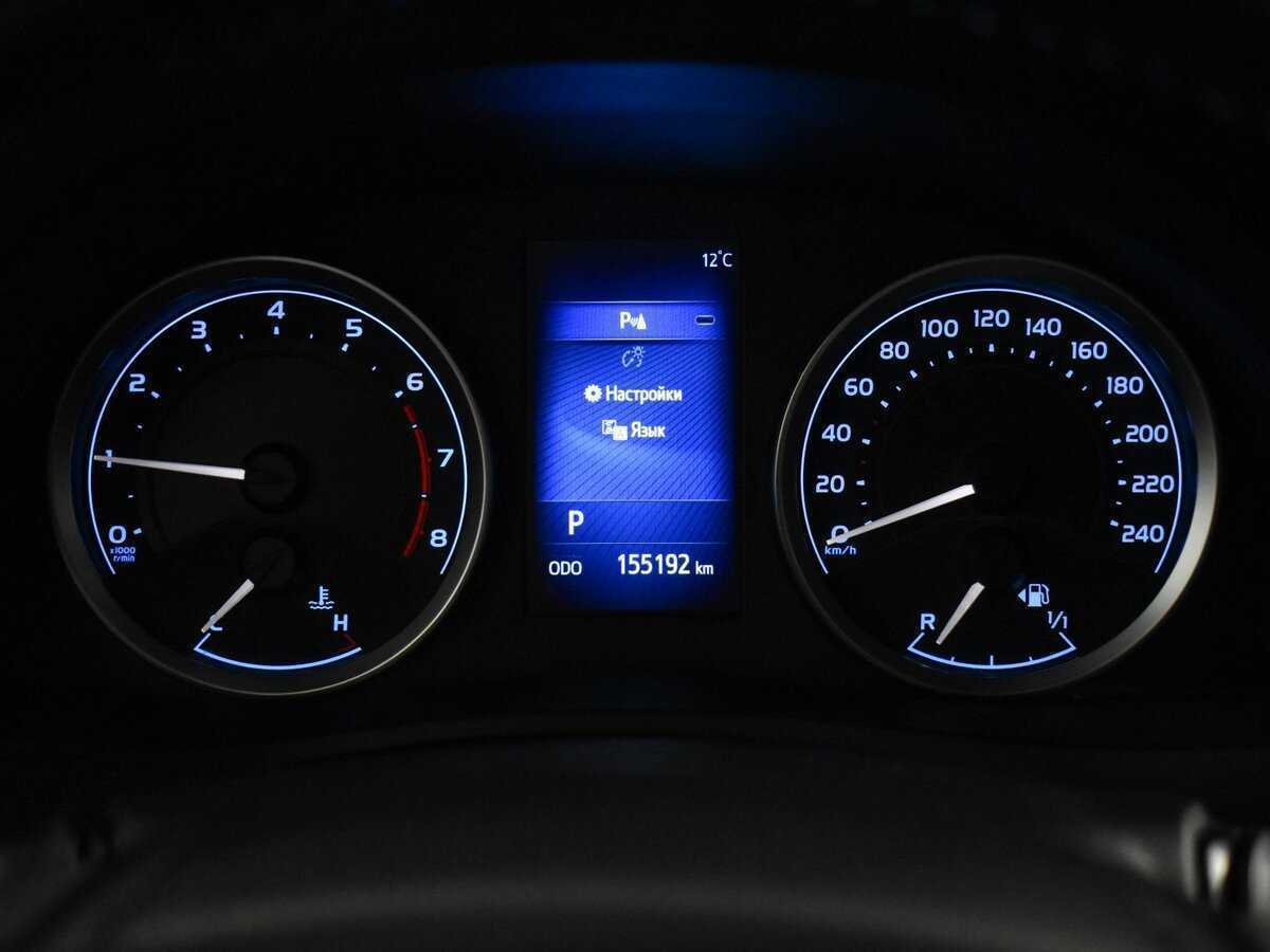 Toyota Corolla с пробегом — 2016 год. Фото: #17