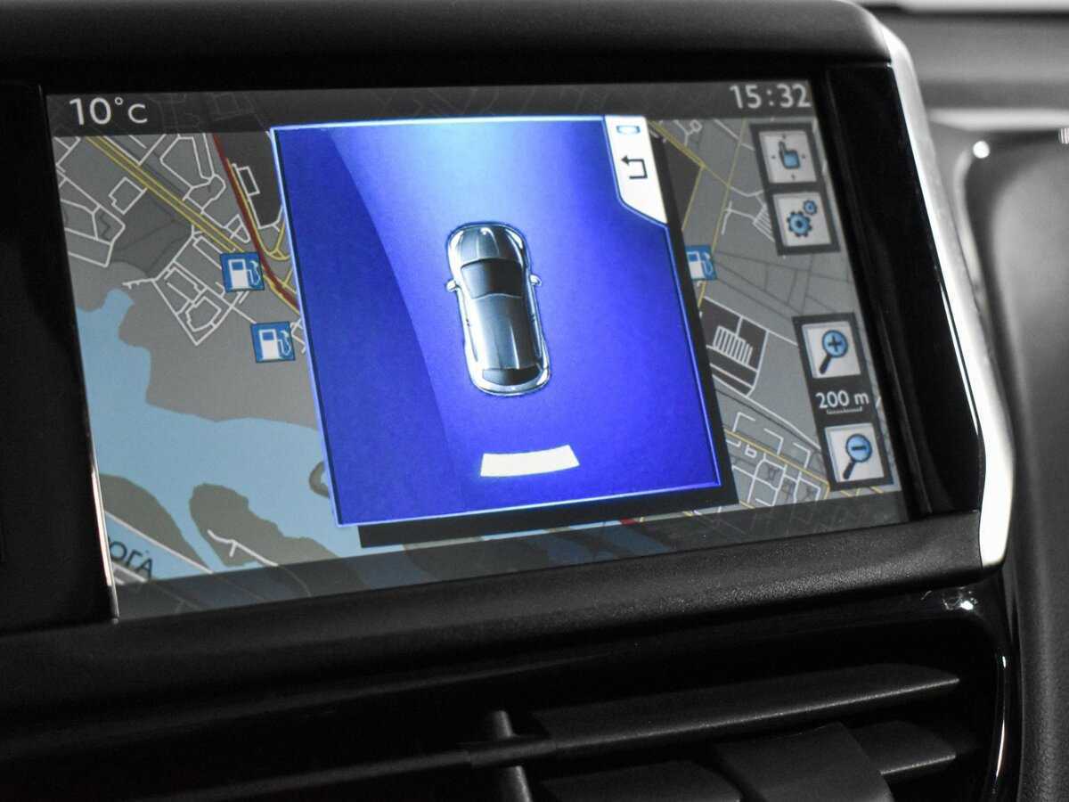 Peugeot 208 с пробегом — 2014 год. Фото: #16