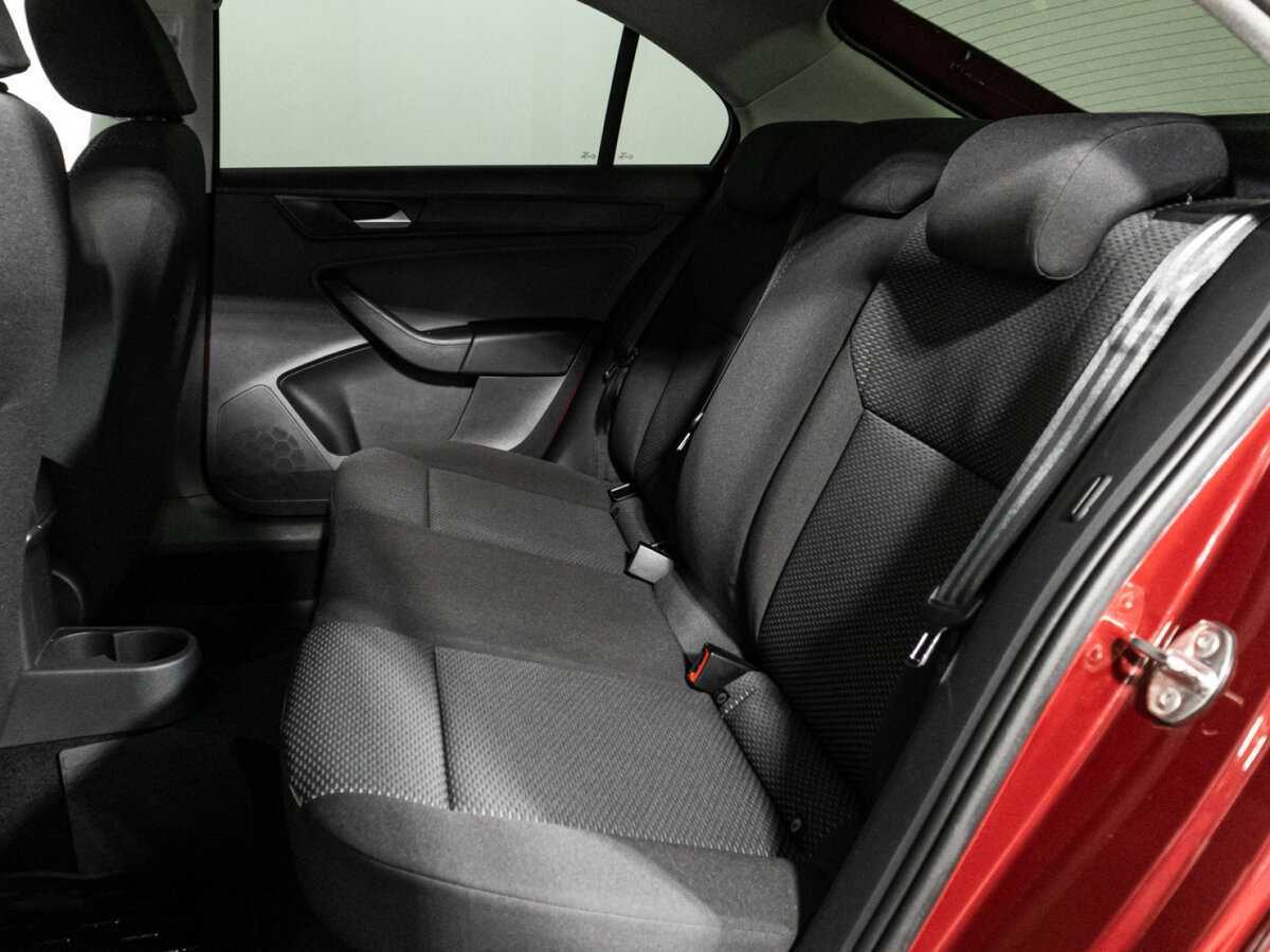 Volkswagen Polo с пробегом — 2020 год. Фото: #9