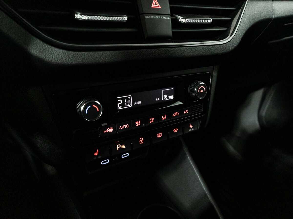 Volkswagen Polo с пробегом — 2020 год. Фото: #17