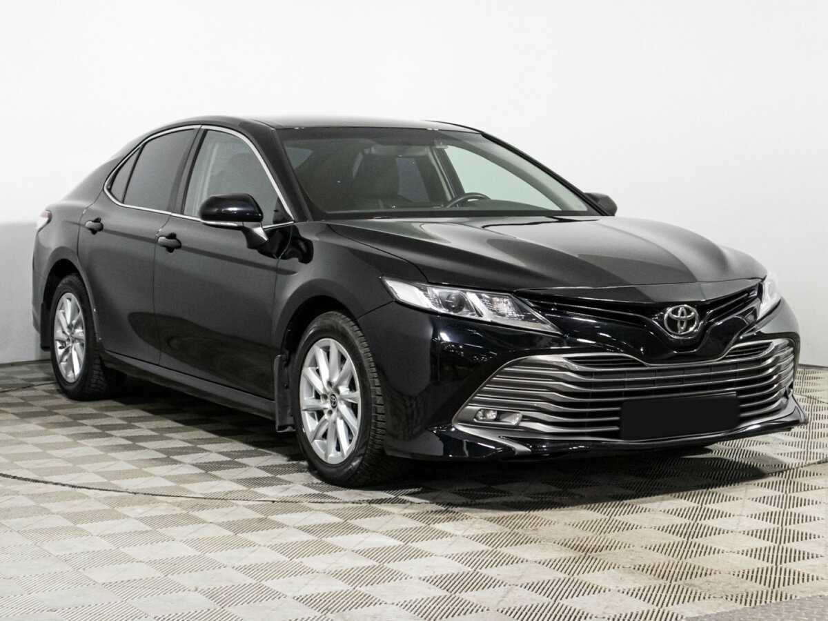 Toyota Camry с пробегом — 2021 год. Фото: #2