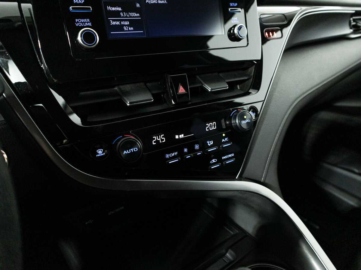 Toyota Camry с пробегом — 2021 год. Фото: #14