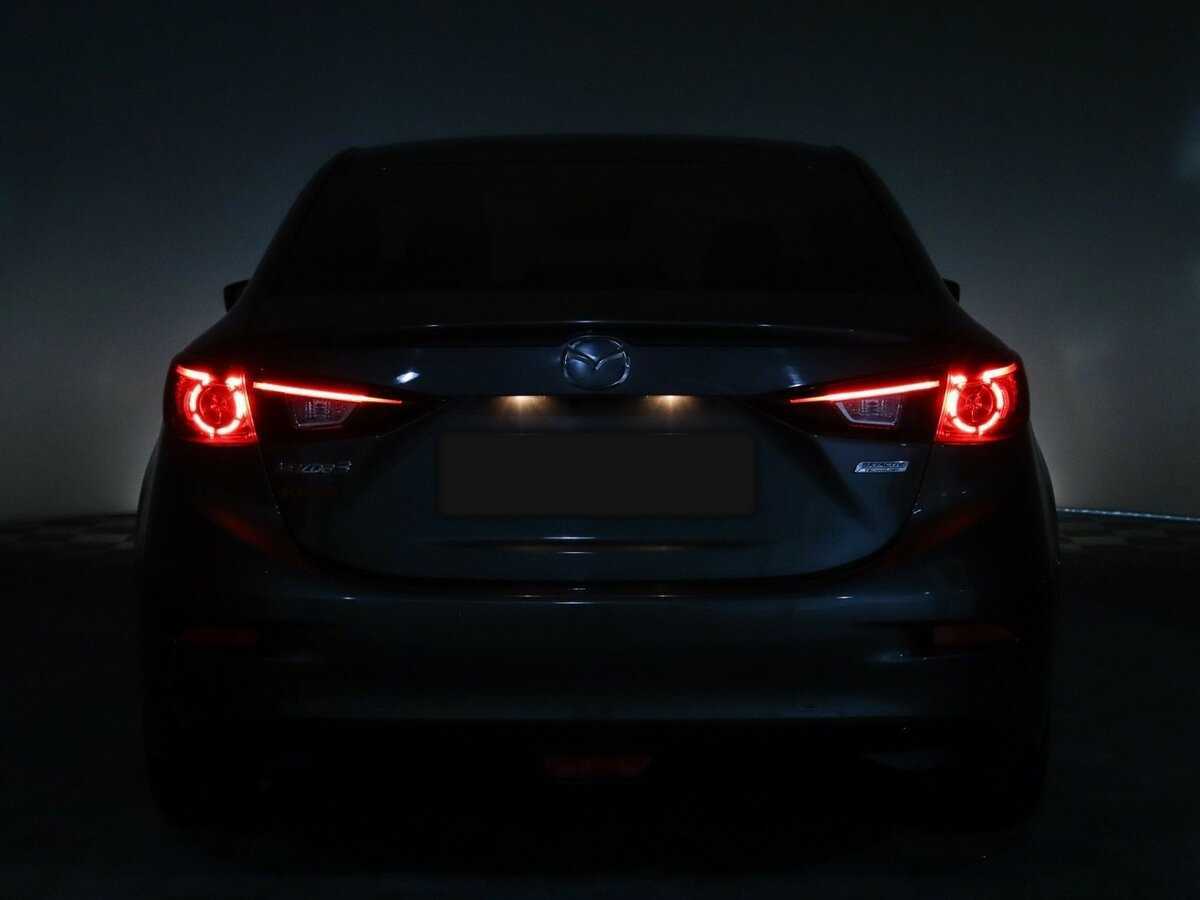 Mazda 3 с пробегом — 2014 год. Фото: #23