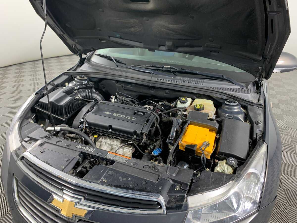 Chevrolet Cruze с пробегом — 2013 год. Фото: #9