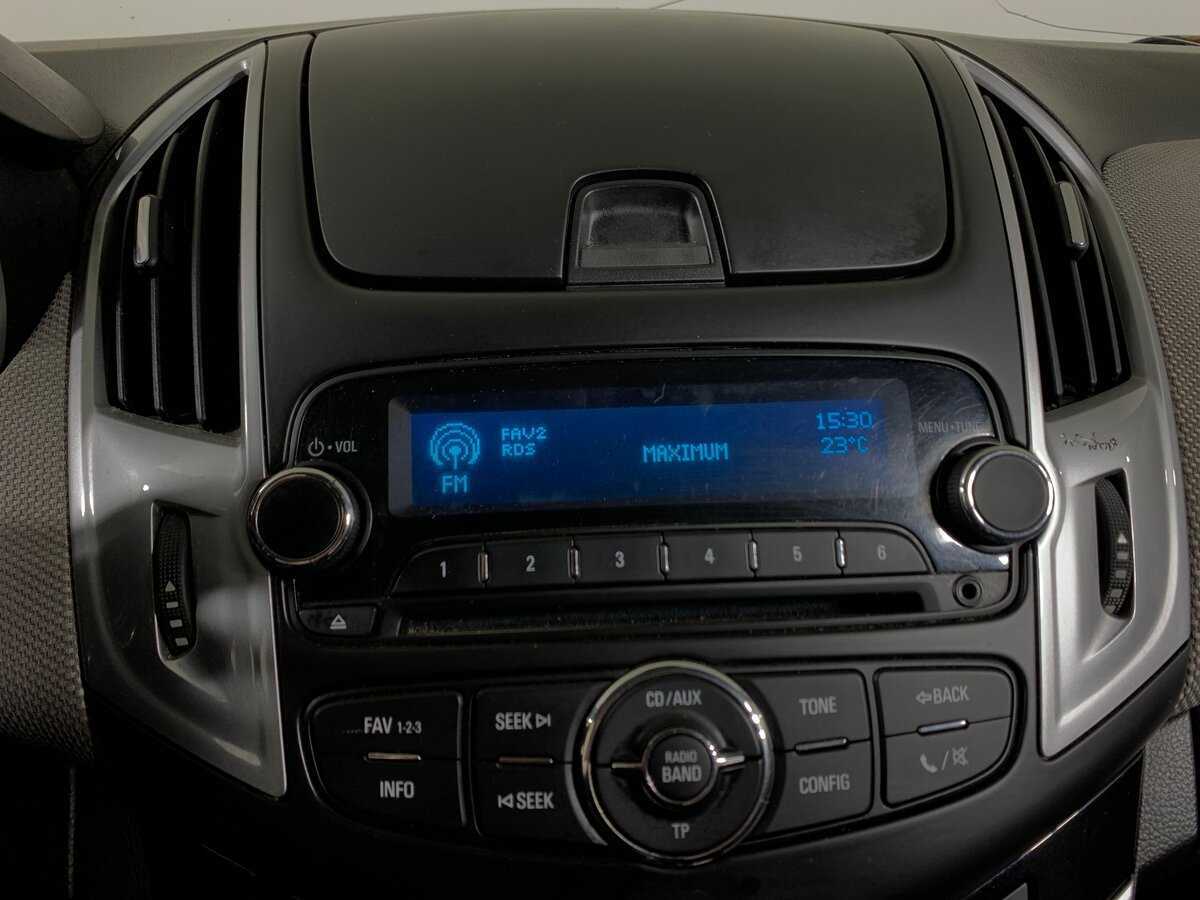 Chevrolet Cruze с пробегом — 2013 год. Фото: #13