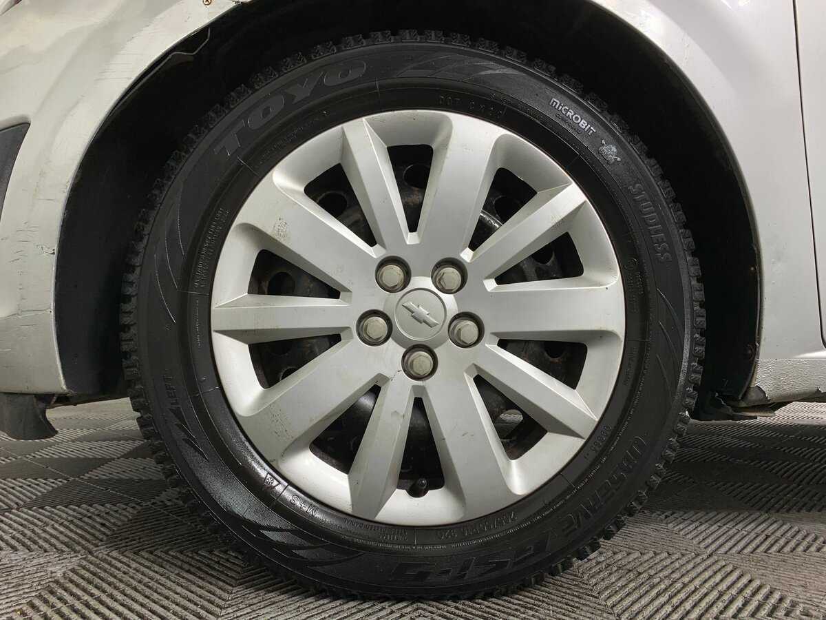 Chevrolet Aveo с пробегом — 2014 год. Фото: #8