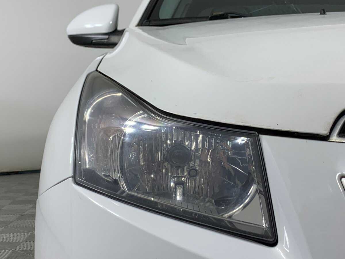 Chevrolet Cruze с пробегом — 2012 год. Фото: #9