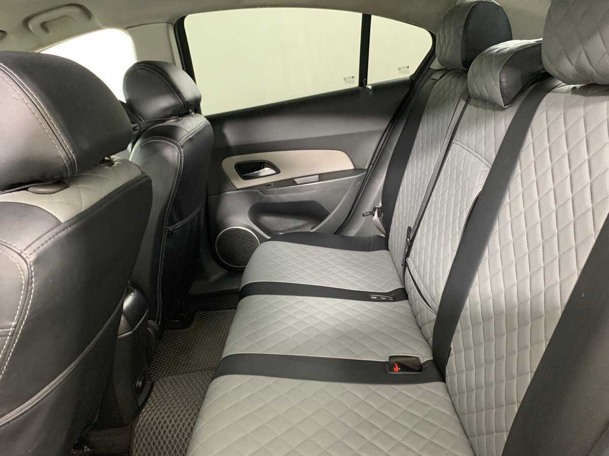 Chevrolet Cruze с пробегом — 2012 год. Фото: #18