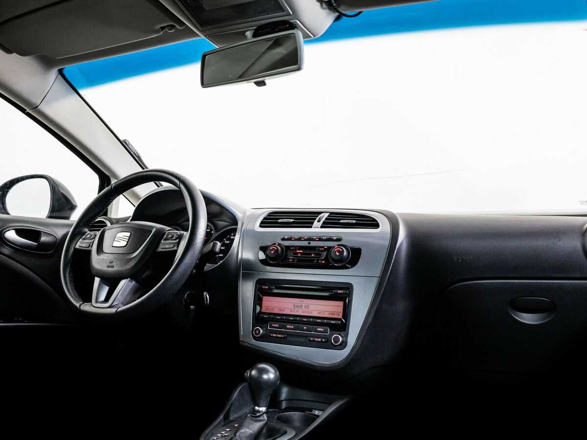 SEAT Leon с пробегом — 2012 год. Фото: #6