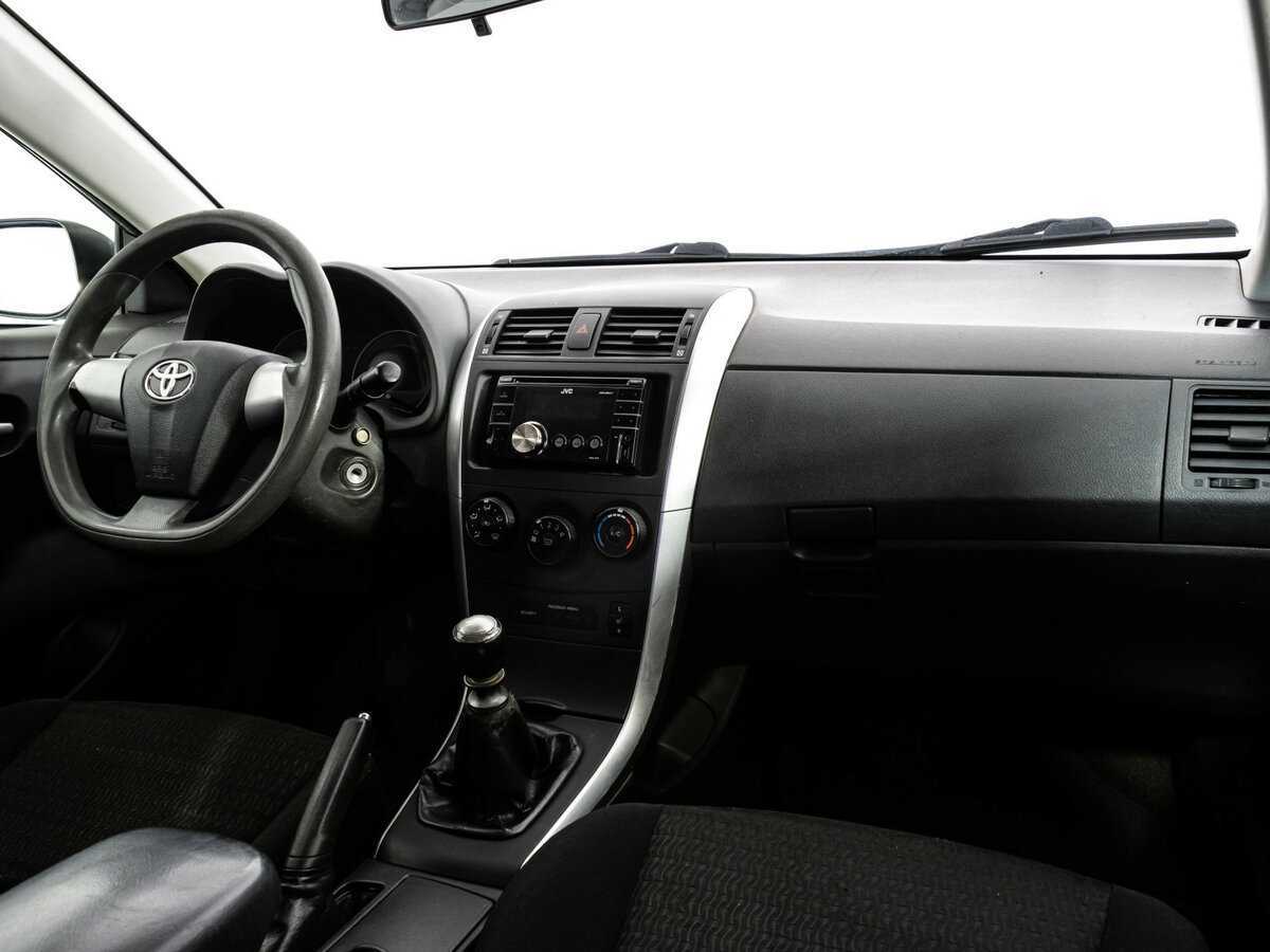 Toyota Corolla с пробегом — 2012 год. Фото: #6