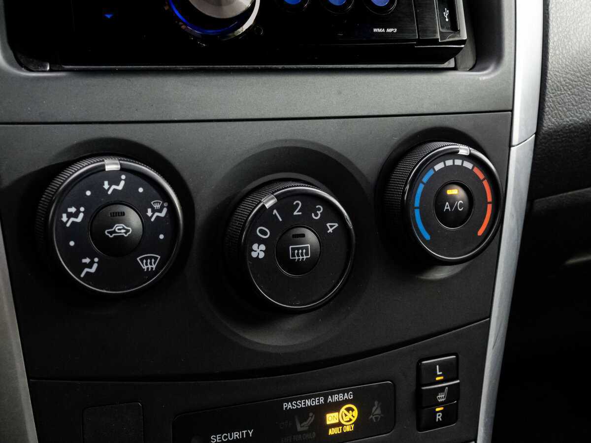 Toyota Corolla с пробегом — 2012 год. Фото: #9