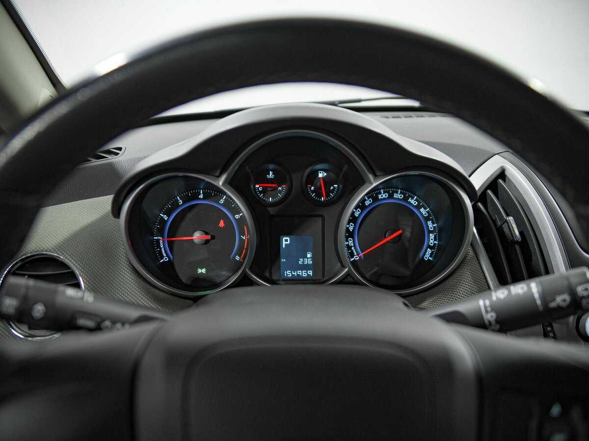 Chevrolet Cruze с пробегом — 2013 год. Фото: #6