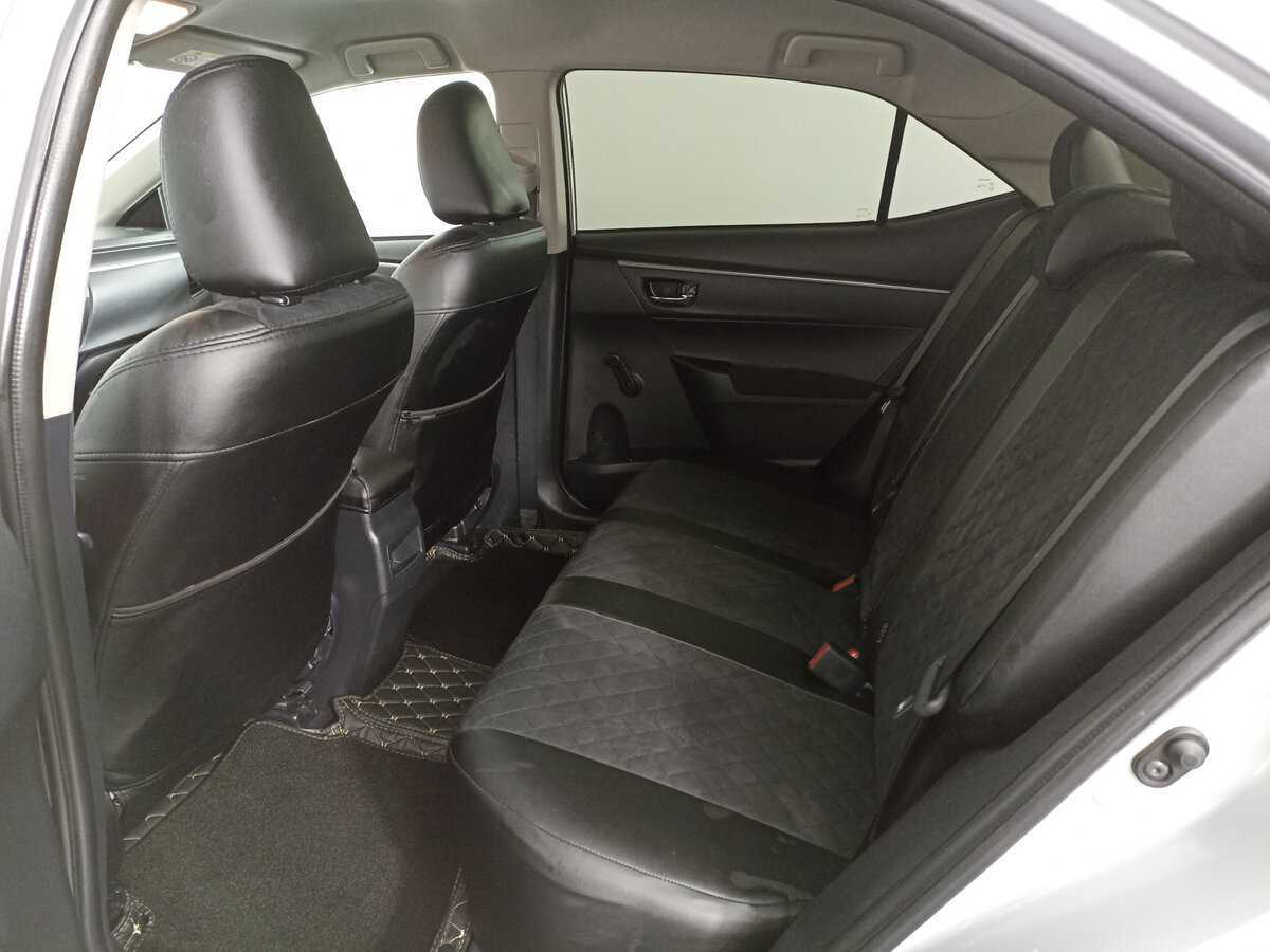 Toyota Corolla с пробегом — 2016 год. Фото: #11