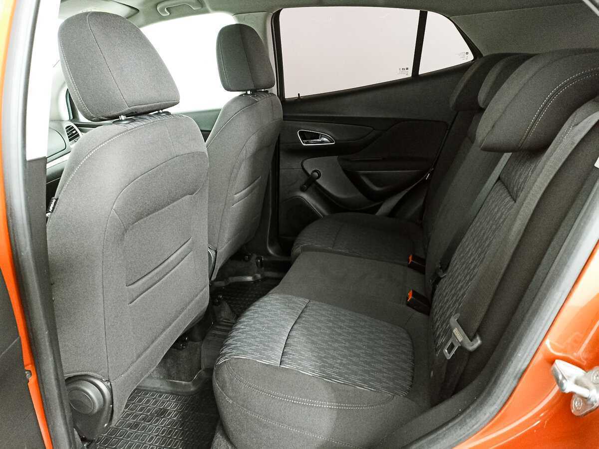 Opel Mokka с пробегом — 2014 год. Фото: #11