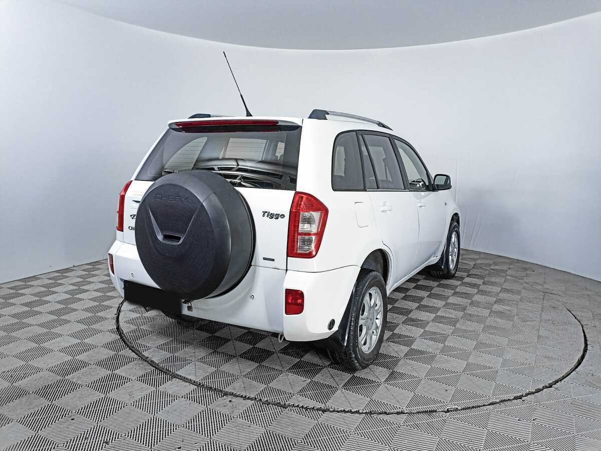 Chery Tiggo (T11) с пробегом — 2014 год. Фото: #4