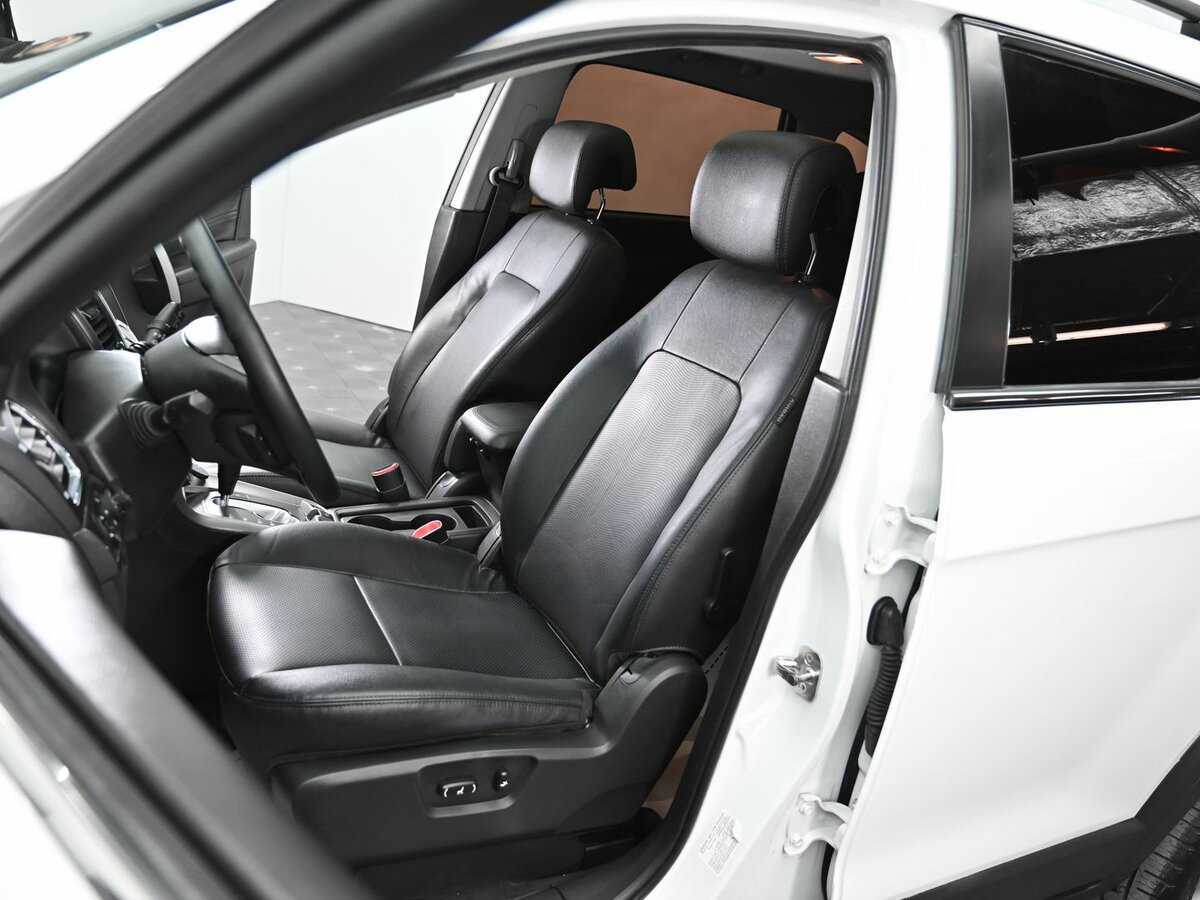 Chevrolet Captiva с пробегом — 2015 год. Фото: #6