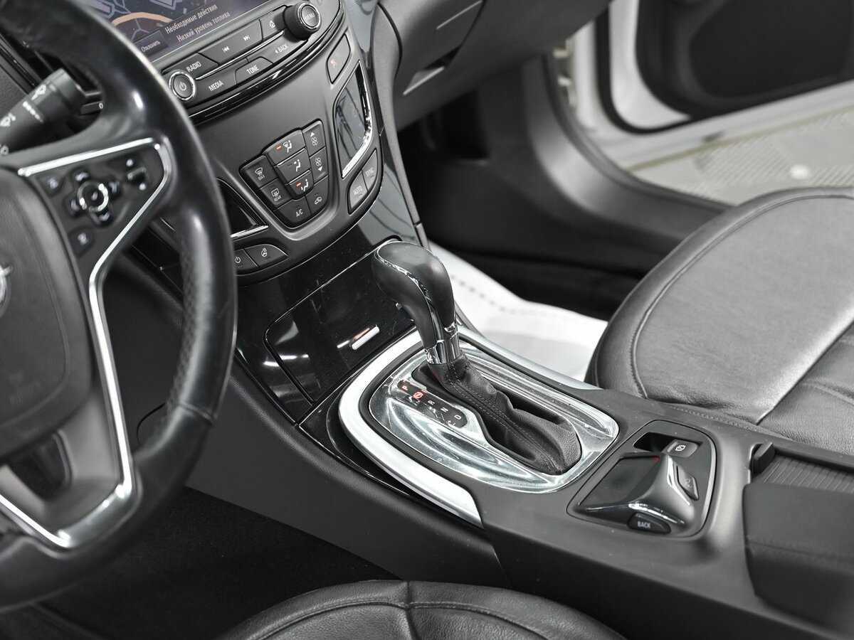 Opel Insignia с пробегом — 2014 год. Фото: #13