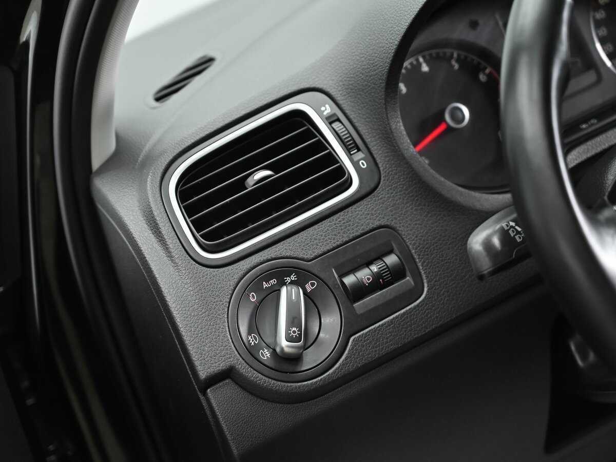 Volkswagen Polo с пробегом — 2017 год. Фото: #7