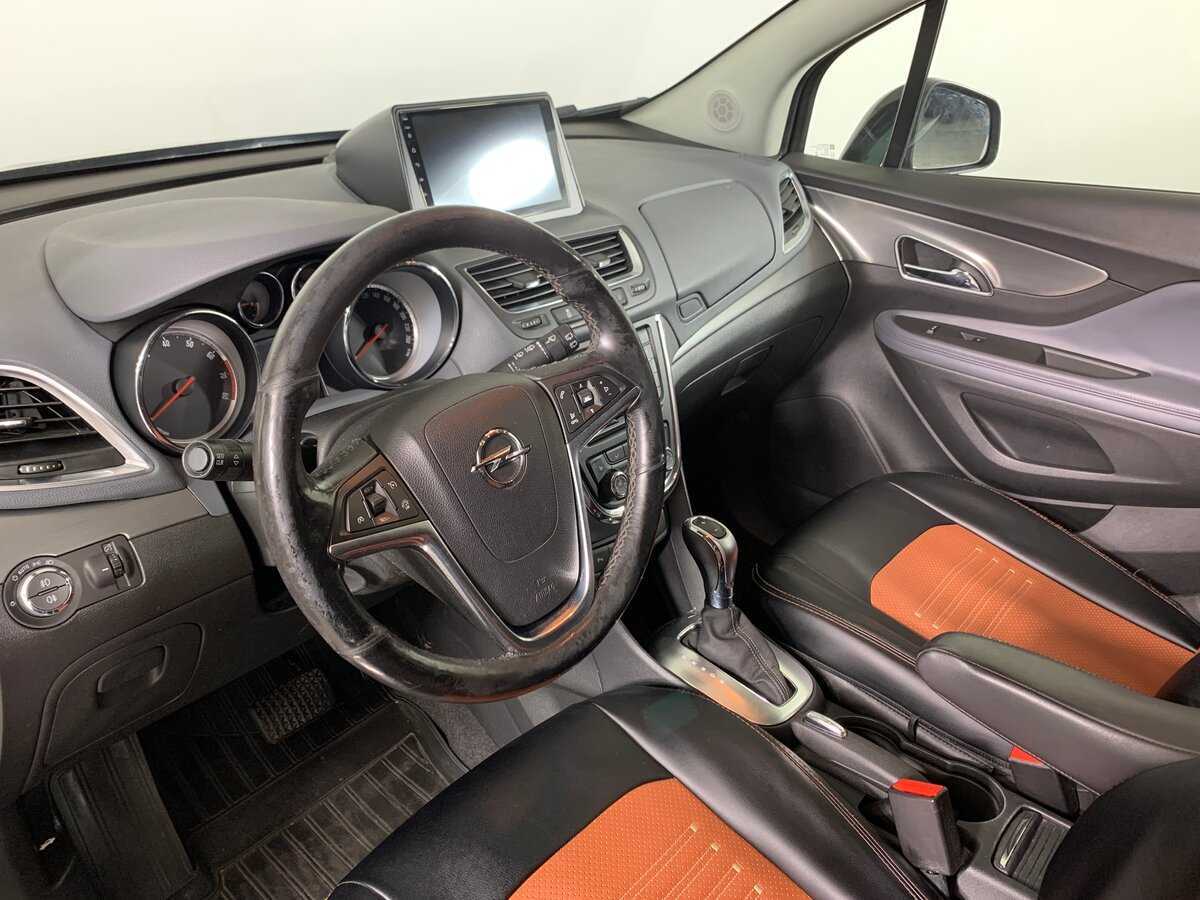 Opel Mokka с пробегом — 2013 год. Фото: #11