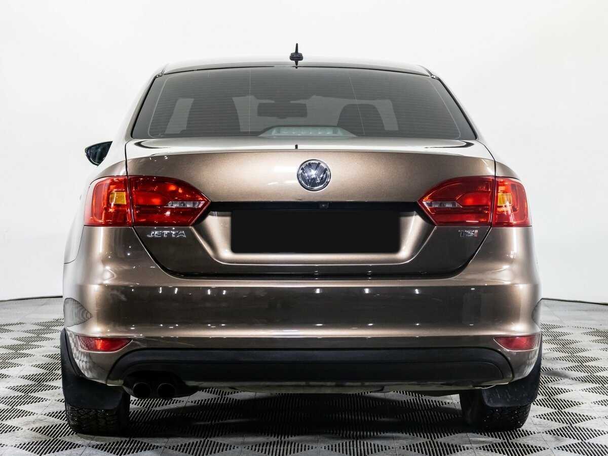 Volkswagen Jetta с пробегом — 2012 год. Фото: #5