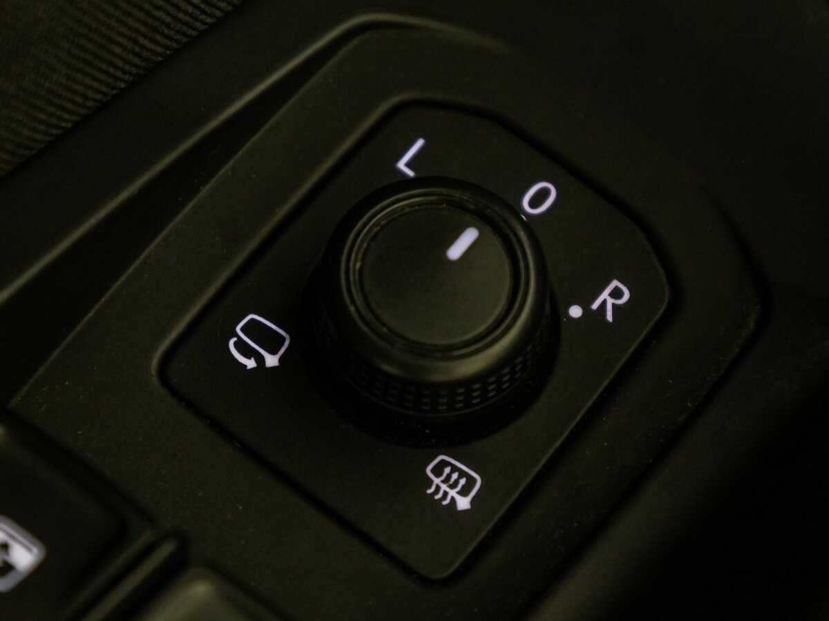 Volkswagen Passat с пробегом — 2018 год. Фото: #19