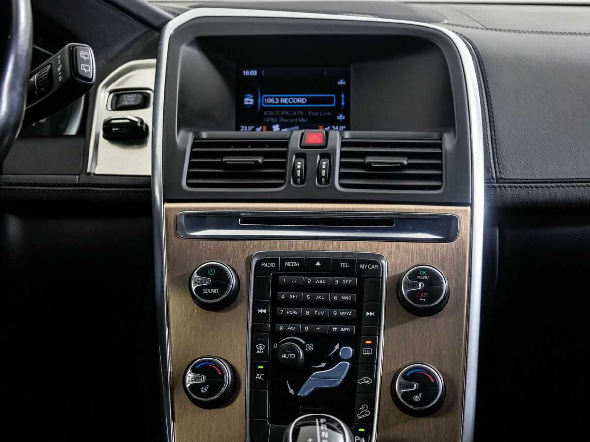 Volvo XC60 с пробегом — 2014 год. Фото: #9