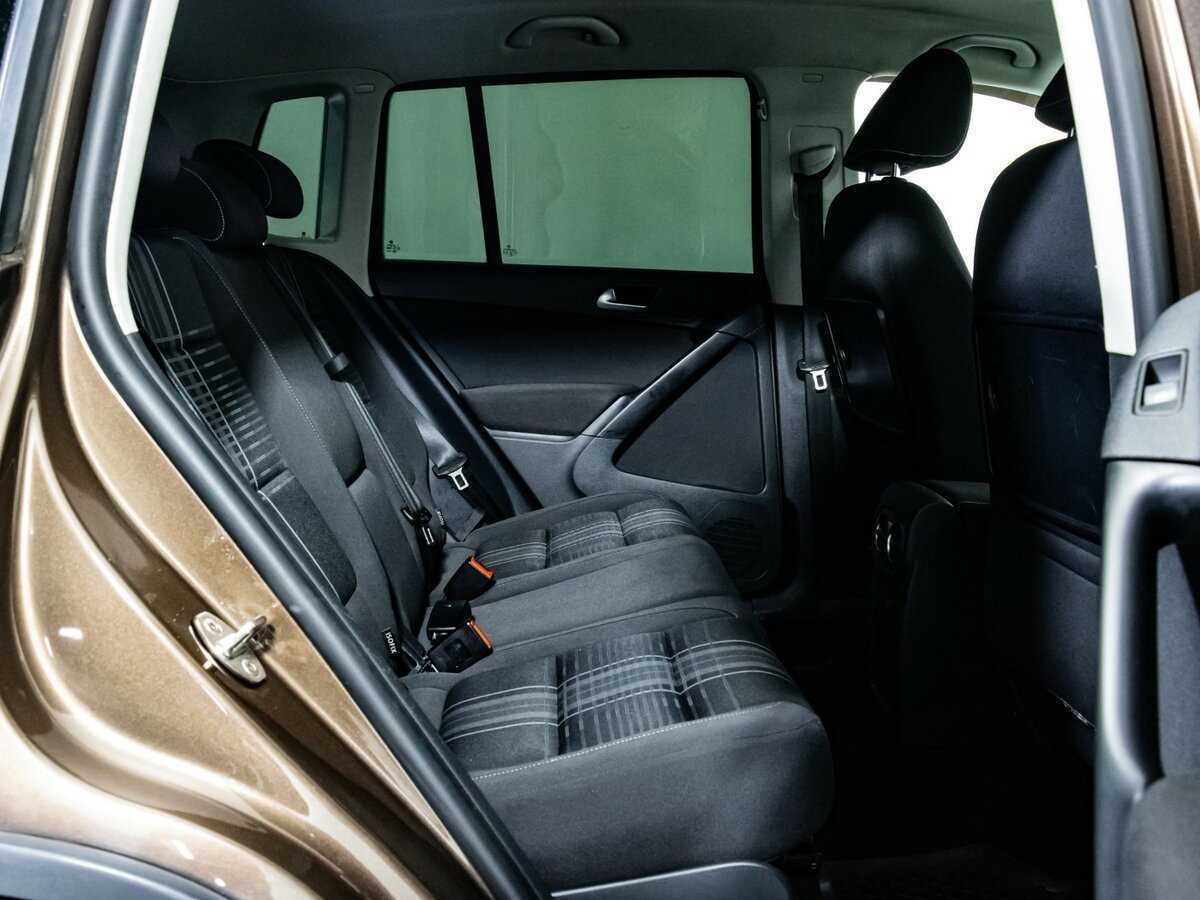 Volkswagen Tiguan с пробегом — 2015 год. Фото: #13