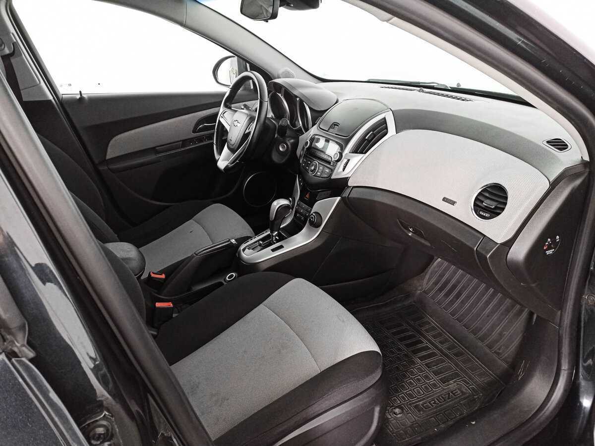 Chevrolet Cruze с пробегом — 2014 год. Фото: #8