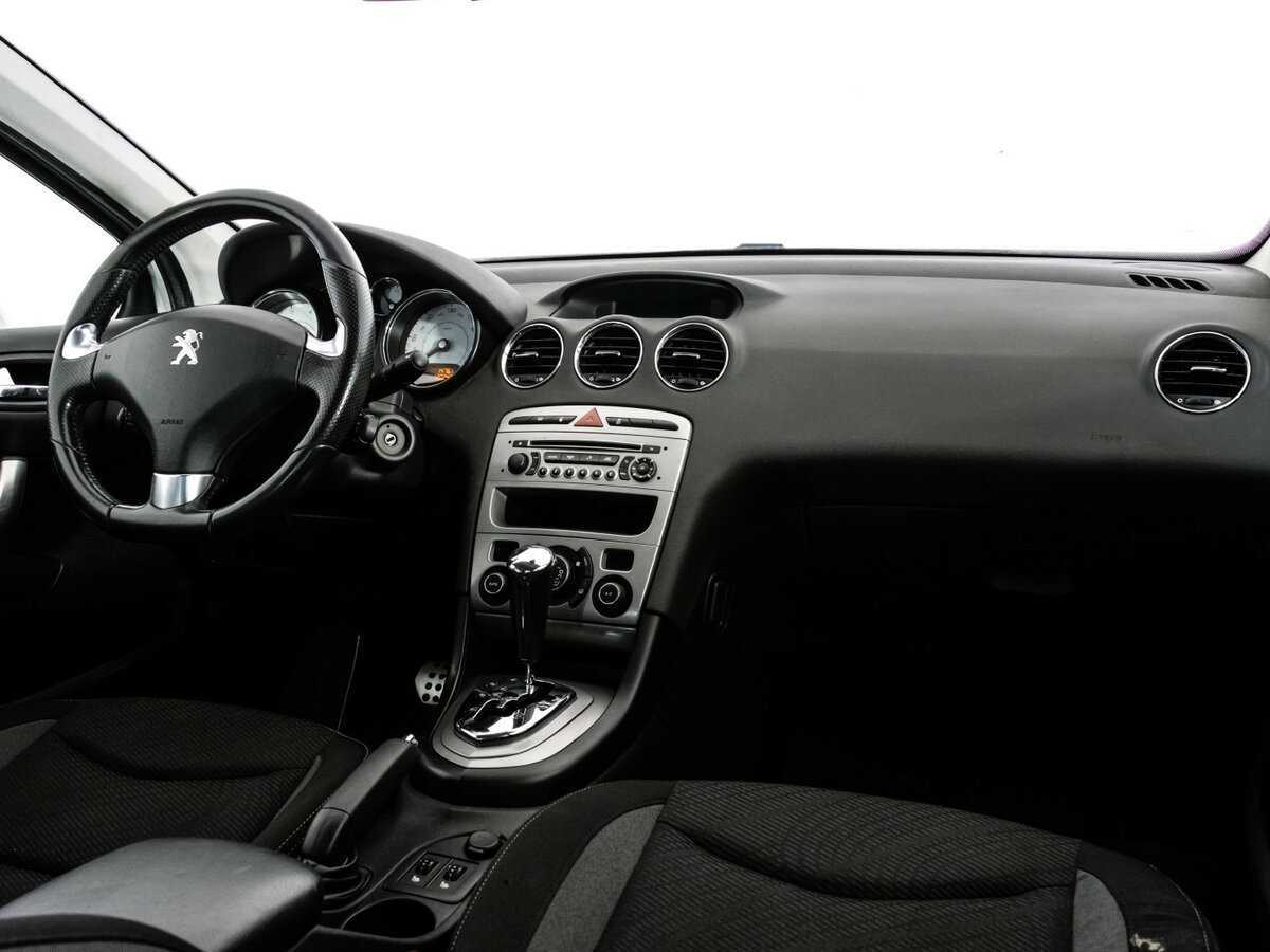 Peugeot 408 с пробегом — 2016 год. Фото: #6